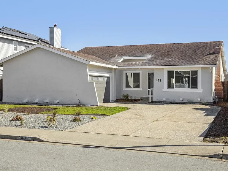 411 Beach Ave — Photo 26