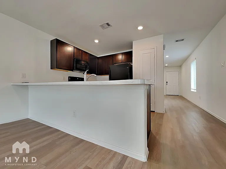 26815 Wilderye Cove Ln — Photo 6