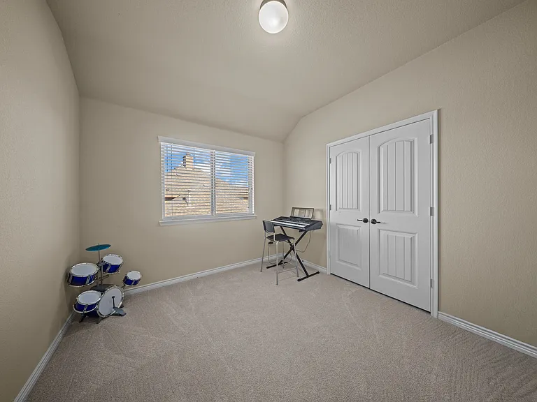 115 Parkwood Dr — Photo 18