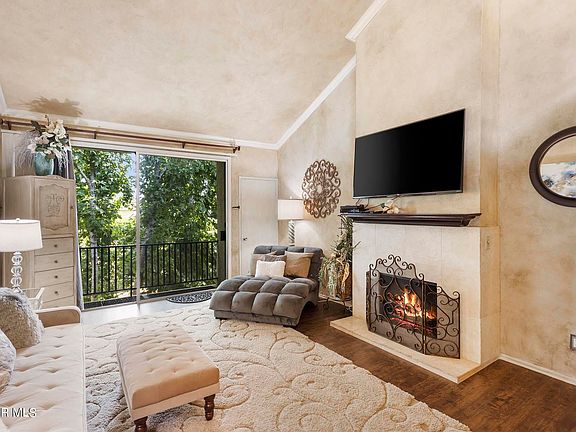 3rd image of 5325 Newcastle Ave Unit 309