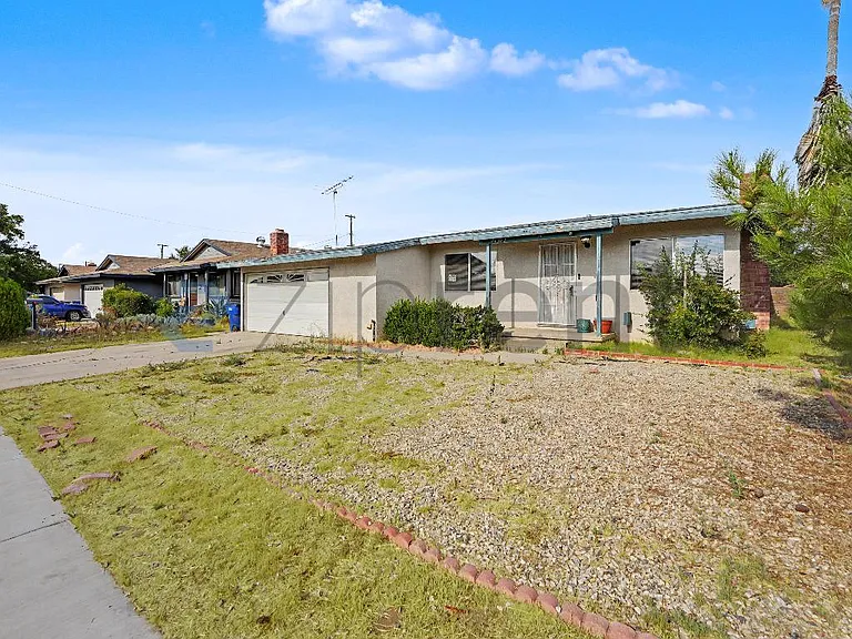 44302 Kirkland Ave — Photo 3