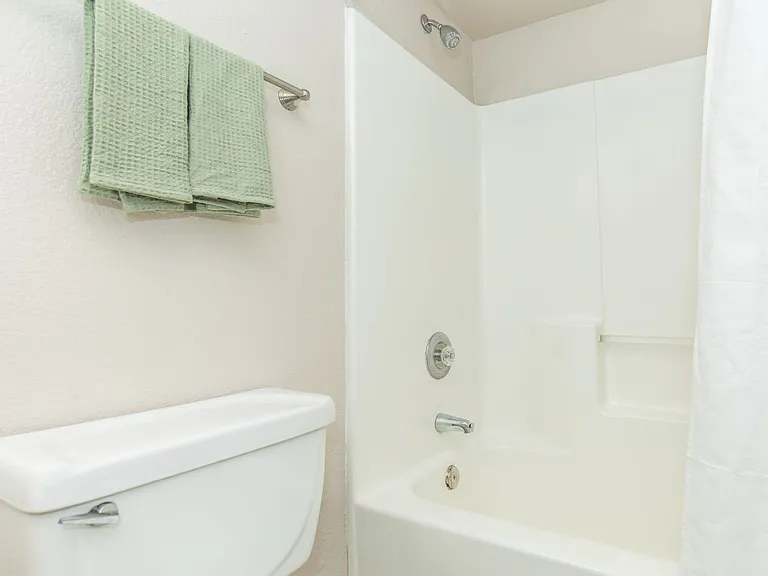 Palm Desert Apartments — Photo 81