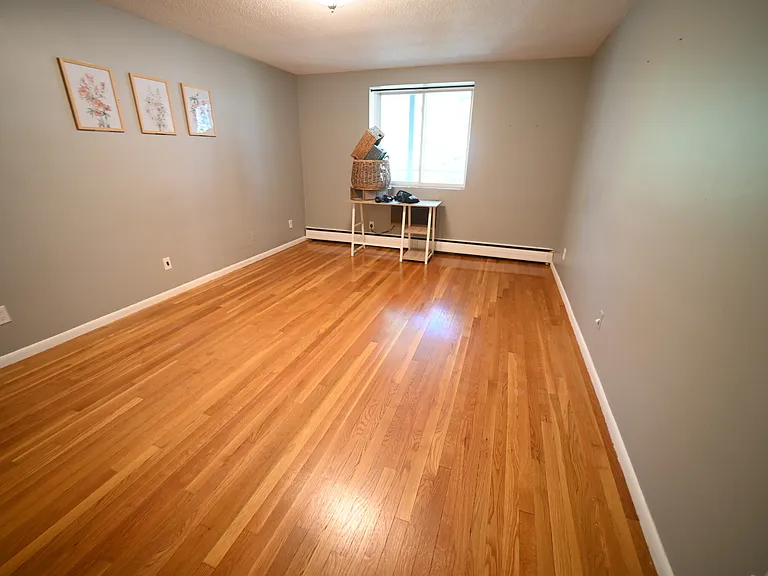 50 Green St #308 — Photo 8