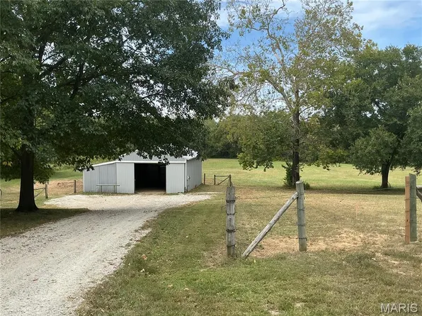 225 Birch Creek Ln, Union, MO 63084