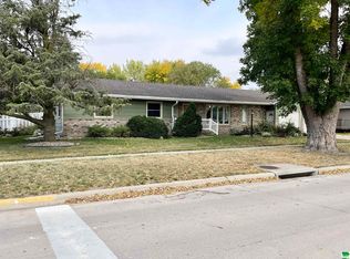 309 S Franklin St, Elk Point, SD 57025