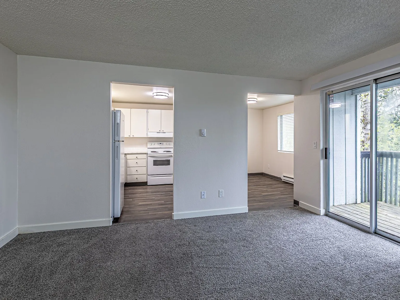Valley Vista — Photo 3