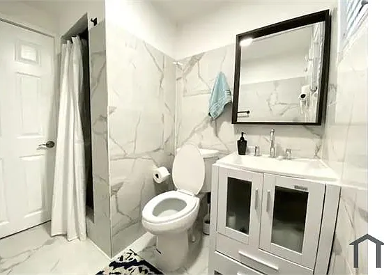 3 bed, 5250 sqft, $2,890 — Photo 3