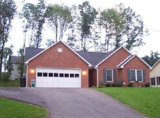 7866 Wood Haven Rd, Roanoke, VA 24019