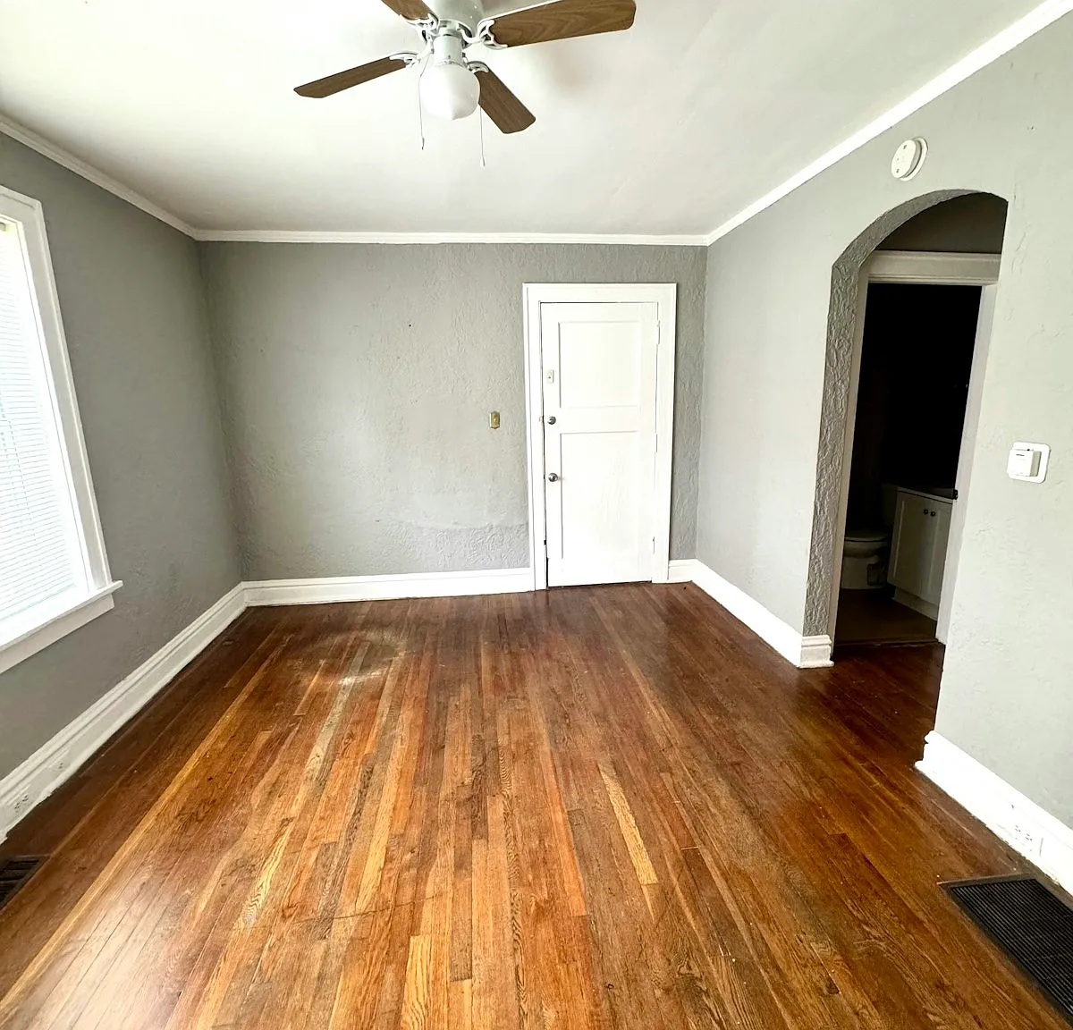 4223 Ellenwood Avenue, Unit 102 — Photo 4