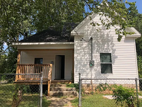 1636 N Sherman Ave Photo 1
