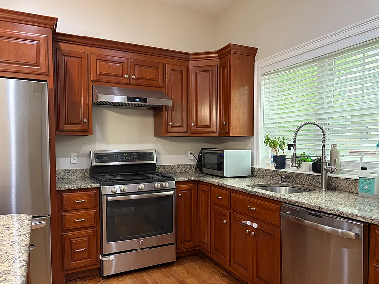 30 Boardwalk Dr — Photo 14