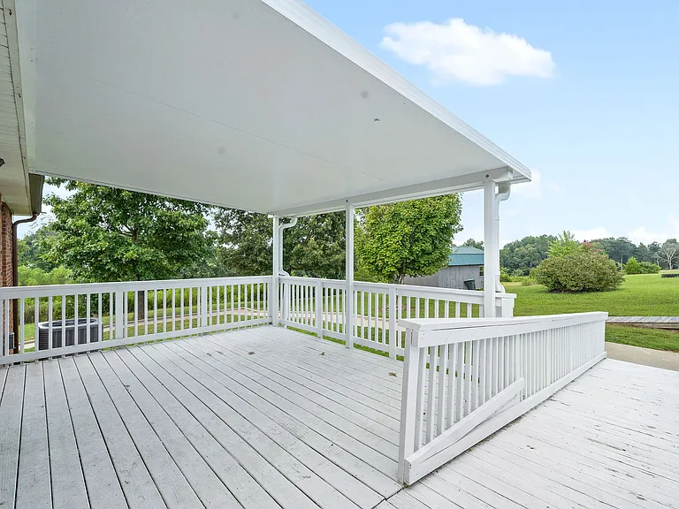 4151 Chapel Hill Rd — Photo 17