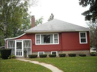 530 E Perry St, Belvidere, IL 61008