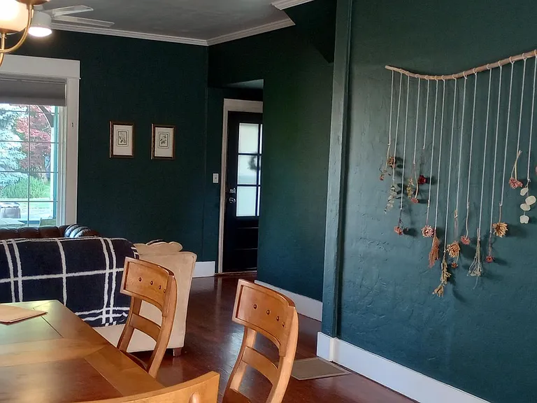 620 E Sumach St — Photo 3