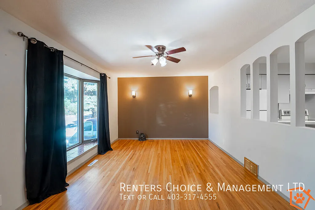 Main Floor 2 bedroom With AC, Utilities Included — Photo 2