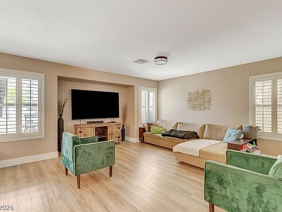 3rd image of 5543 Aleman Dr