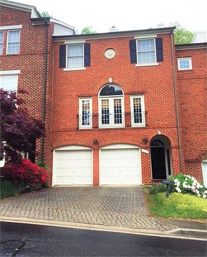 1st image of 115 Crofton Hill Ln