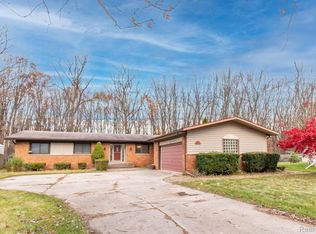 48351 Forbes Dr, Chesterfield, MI 48047