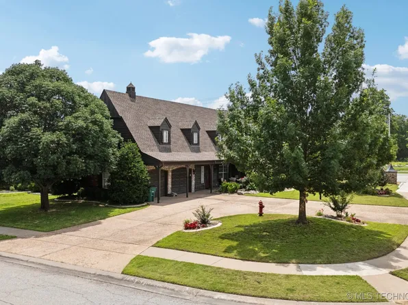 11712 E 117th Pl N, Collinsville, OK 74021
