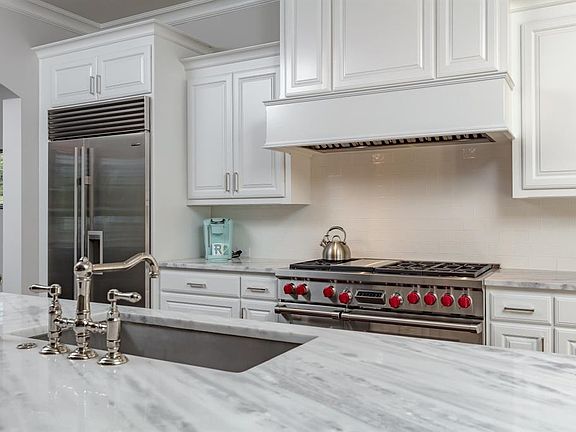 5th image of 5433 Huntly Dr