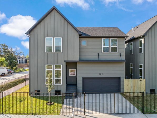 3219 Brewster St, Houston, TX 77026