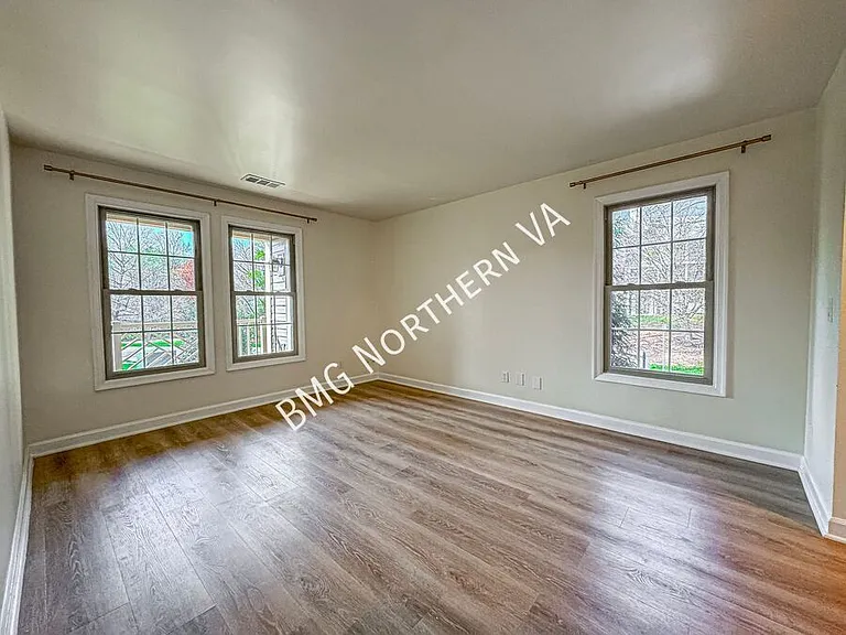 12005 Ridge Knoll Dr #10 — Photo 16