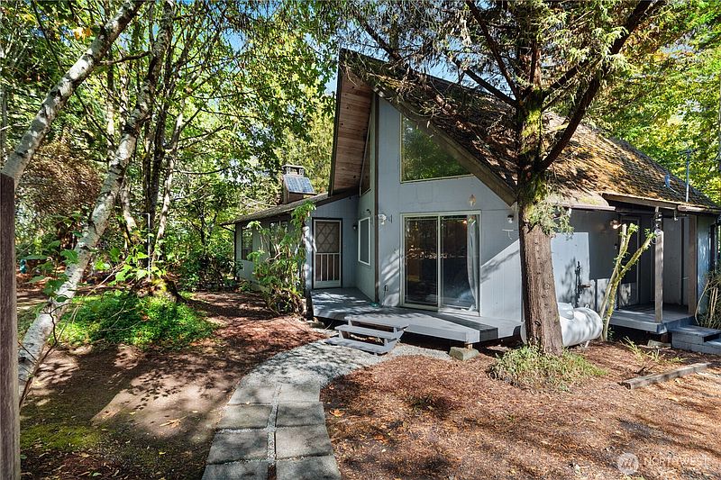 2nd image of 3251 SE Arcadia Road