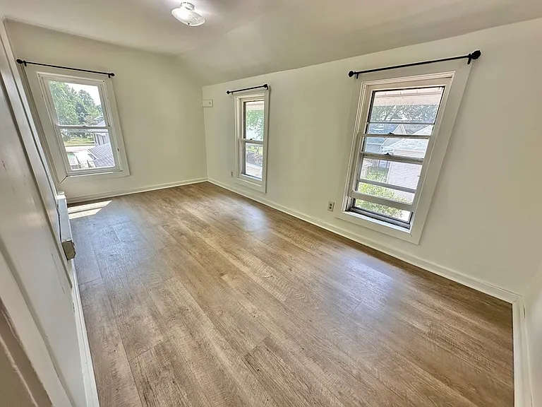 153A Brockway Ave — Photo 13