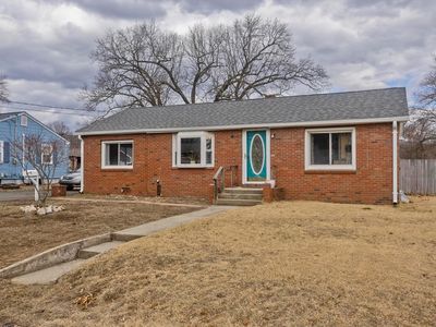 69 Bourbeau St, Chicopee, MA, 01020
