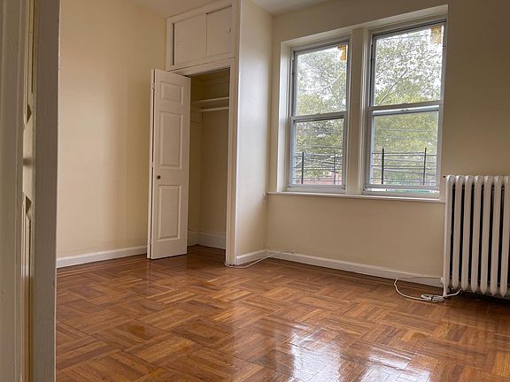3rd image of 3036 Bronxwood Ave APT 2A