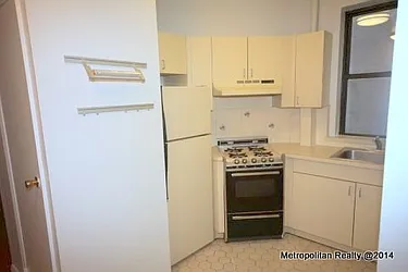 Rented by Metropolitan Realty