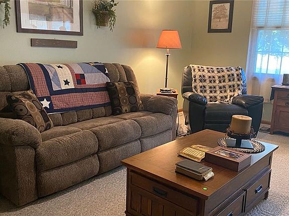 5th image of 3971 Woodland Dr Unit 17