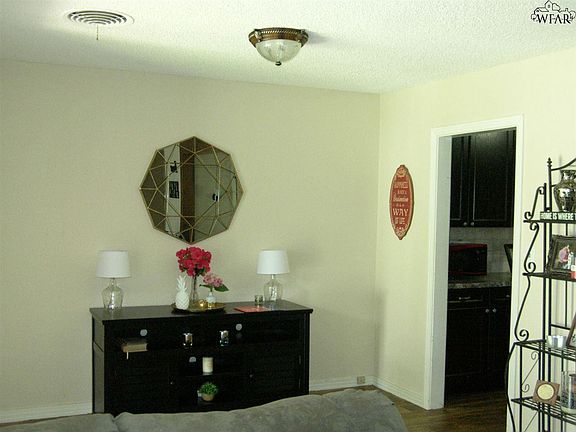 3rd image of 3206 Sue Ann Ave