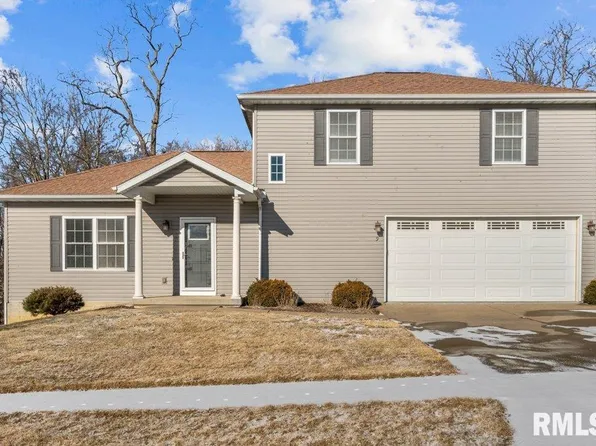 9 Oakley Dr, Le Claire, IA 52753