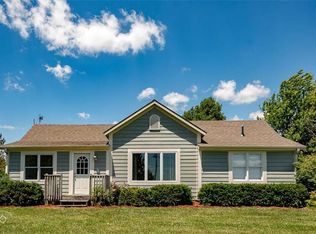 2521 Sand Creek Rd, Ottawa, KS 66067