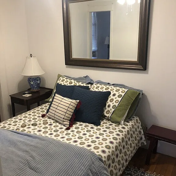 120 Evelyn Pl — Photo 6