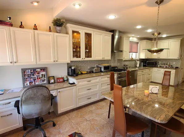 8515 5th Avenue image 11 of 43