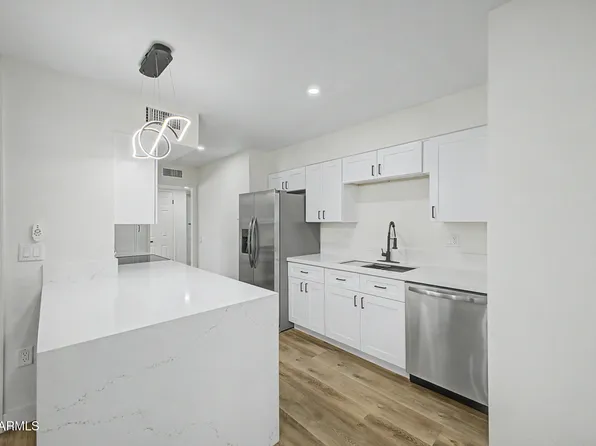 9839 W ROYAL OAK Road, Sun City, AZ 85351