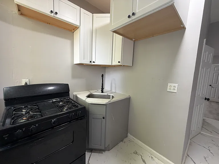 36 S 12th St #1 — Photo 10
