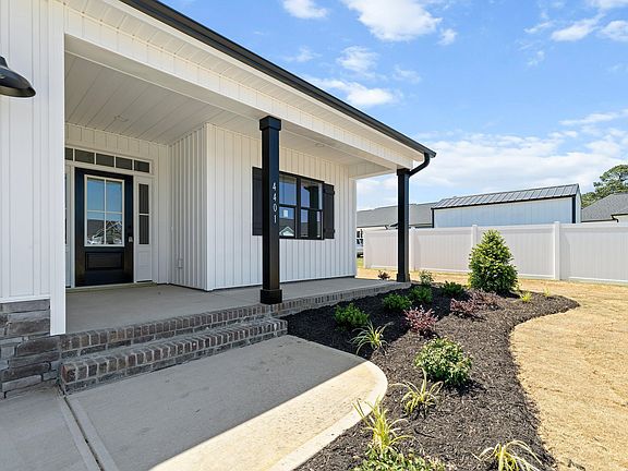 3rd image of 4401 Fairhaven Dr W