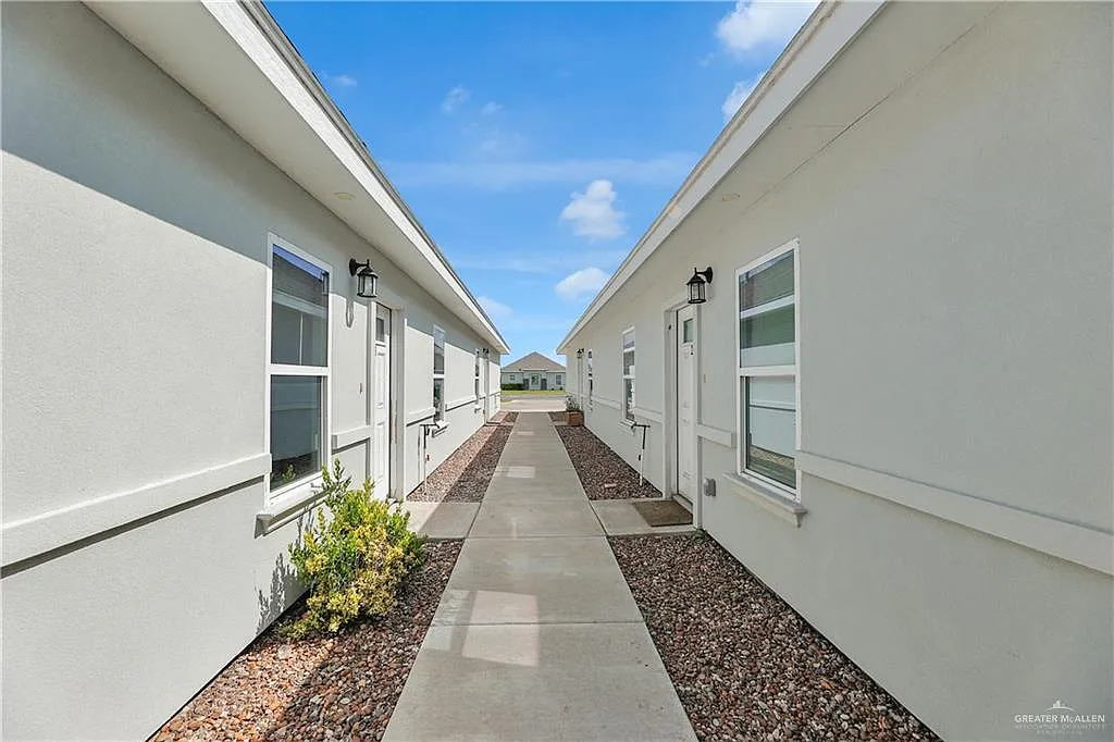 Building Photo - 5201 N Winona Dr #3