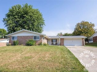 3154 Sherwood Park Dr, Springfield, OH 45505