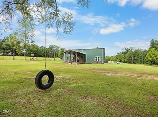 4811 Lavista Rd, Graceville, FL 32440