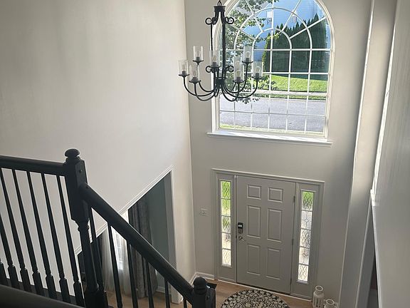 3rd image of 603 Brittany Cir