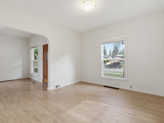 5th image of 3108 W 6th Ave