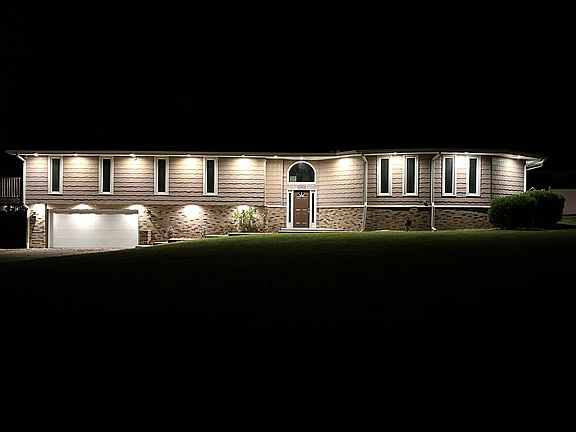 4th image of 292 Township Road 1107