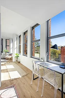 Rented by Triumph Property Group | media 10