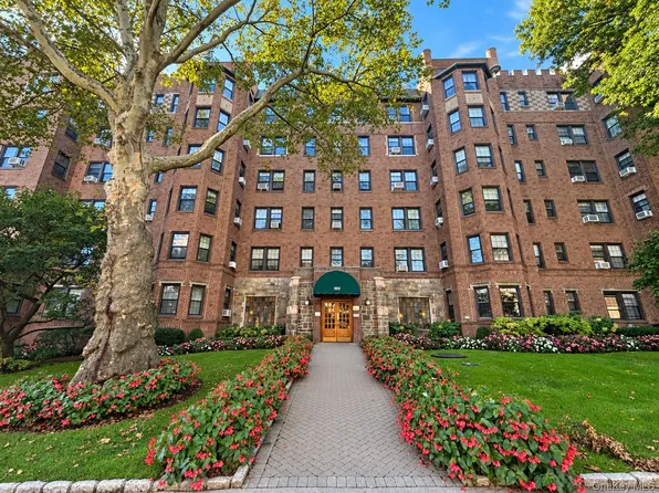 253 Garth Road #2A, Scarsdale, NY 10583