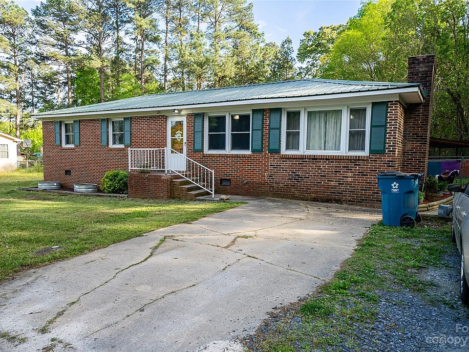 417 Gregg St, Biscoe, NC 27209 Zillow
