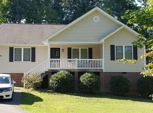 2634 Hatchett Rd, Petersburg, VA 23803